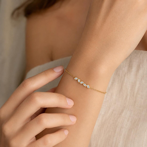 Bracelet chaîne délicat en or jaune 14K avec diamant de laboratoire 1 carat HPHT et cinq diamants marquise – Cadeau d'anniversaire minimaliste - Product Image 5