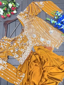 Conjunto de Lehenga Choli con Bordado de Moda, Blusa con Lentejuelas y Diseño Completamente Cosido, Talla Única para Bodas - Product Image 5