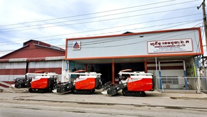 Cosechadora de Arroz Kubota DC-108X de 108 HP, de 2 Filas, de Alto Rendimiento, con Motor Diésel, para Agricultura Profesional - Product Image 4