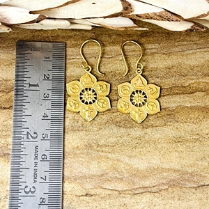 Pendientes de Diseño Bohemio con Flores, Pendientes Tribales de Latón para Mujer, Bañados en Oro de 18k, Pendientes Colgantes con Mandala, Venta al por Mayor/OEM/ODM - Product Image 6