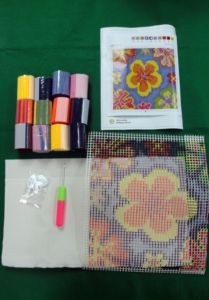 ชุดอุปกรณ์เย็บพรมแบบตะขอเกี่ยว HC0082A และ HC0082B (แบบ A - ลายหมี แบบ B - ลายดอกไม้) - Product Image 3