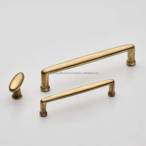 Poignée de meuble en métal fonctionnelle conçue pour une utilisation facile des tiroirs de cuisine et des armoires - Product Image 1