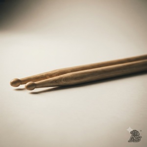Baquetas de Madera de Fresno, Accesorios de Percusión Profesionales, Calidad Premium, Ligeras, Equilibradas, Duraderas, Cómodas para el Rendimiento - Product Image 4