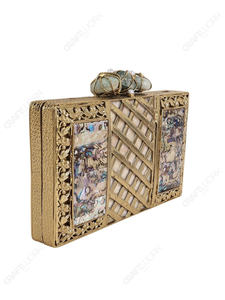 กระเป๋าคลัทช์ฝังมุกทำมือพร้อมกรอบทองเหลืองแกะสลักลายฉลุ ดีไซน์เนอร์สำหรับงานกลางคืน ขายส่งแบบ OEM - Product Image 3