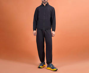 Chaqueta Deportiva Cortavientos Negra para Hombre, Personalizada con Sublimación, para Otoño, Impermeable, Estilo Vintage, de Nailon Softshell de Secado Rápido - Product Image 4