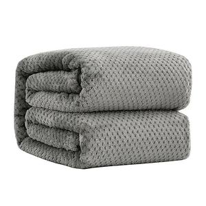 Manta de Invierno de Lujo al por Mayor, 100% Poliéster Raschel, Suave, Cálida y Acogedora para Sofá o Cama, Diseño Floral Sólido de Alta Calidad - Product Image 2