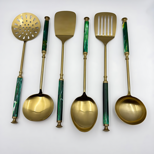Juego de Utensilios de Cocina de Diseño de Lujo de 6 Piezas con Mangos de Resina y Soporte, Acero Inoxidable, Fácil de Limpiar - Product Image 3