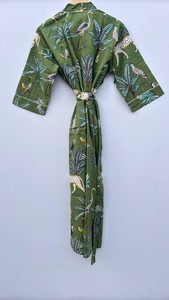 Peignoir pour femme, imprimé tigre indien, kimono de mariée, cadeau pour elle - Product Image 4