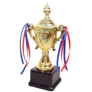 Coupe de trophée de luxe dorée avec poignées décoratives, rubans et base noire haut de gamme, trophée de championnat pour les sports - Product Image 4