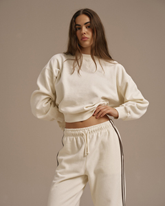 Ensemble de survêtement décontracté haut de gamme pour femme : sweat-shirt à col rond et pantalon de survêtement large, personnalisable en gros (OEM) - Product Image 6