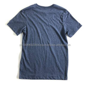 T-shirt basique en coton uni pour homme, collection été 2026, col en V, jersey personnalisé avec poche, motif anime, prix abordable, vente en gros - Product Image 2