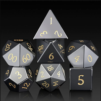 Dés en pierre de haute qualité, hématite, cristal naturel, pierres de guérison Reiki, pierres gravées, ensemble de dés personnalisés, cristal viking.