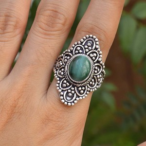 Bague en argent malachite, bague en argent sterling 925 pour elle, bijoux faits à la main - Product Image 1