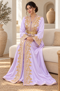 Caftán Marroquí de Terciopelo Lila Mishkat Couture con Bordado Dorado, Mangas Largas, Cuello en V, Largo Maxi, Cinturón Dorado Geométrico para Mujer, para Fiestas - Product Image 6