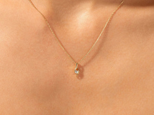 Collar con Colgante de Diamante Cultivado en Laboratorio, Corte Brillante Redondo, Color Amarillo Dorado, de Lujo - Product Image 6
