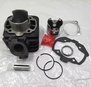 Kit <span class=keywords><strong>cylindre</strong></span> 70cc pour Buxy Elyseo Elystar Looxor Metal-x 50cc 2t Buxy50 Big Bore 47mm - Product Image 1