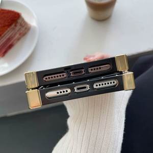 <span class=keywords><strong>Funda</strong></span> de Acrílico a la Moda, Resistente a Impactos, con Diseño en Relieve <span class=keywords><strong>para</strong></span> Teléfonos Móviles 7 Plus, 8 Plus, 11 Pro Max - Product Image 6