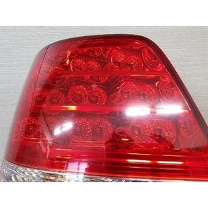 Conjunto de Luz Trasera Izquierda para Sorento (Lámpara Combinada Trasera) Usado OEM 924013E000 - Product Image 4