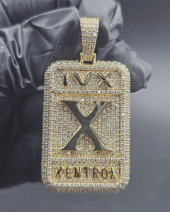 จี้เพชรโมอิสซาไนต์แบบกำหนดเอง VVS ประดับเพชรเต็มตัวอักษร จี้เงินแท้ 925 สไตล์แร็ปเปอร์ ฮิปฮอป จี้ตัวอักษรชื่อสำหรับเขา - Product Image 1