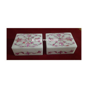 Caja de Joyería de Mármol Blanco Makrana con Incrustaciones de Nácar Rosa, Diseño de Incrustaciones de Flores Hechas a Mano con Forma Rectangular, para Guardar Anillos - Product Image 4