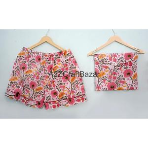 ชุดนอนคังกูร่าผ้าฝ้ายแท้ 100% งานแฮนด์เมดอินเดีย ลายพิมพ์ดิจิทัลลายดอกไม้ นุ่ม โรแมนติก หรูหรา สไตล์วินเทจ กำลังเป็นที่นิยมมากที่สุด - Product Image 4