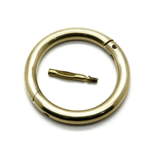 Anillo de nariz ajustable para ganado con clip de tracción de tornillo - Modelo VI-1020 Equipo veterinario para ganado - Product Image 6