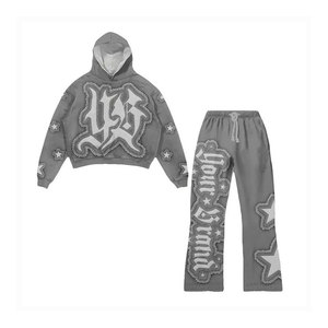 Pantalones Deportivos Unisex Grises de Algodón con Bordado a Mano de Letras y Apliques de Estrellas, Corte Holgado, Largos, con Cierre de Cordón - Product Image 2