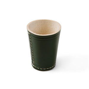 Gobelets à dés en cuir personnalisés avec logo unique pour jeux de table, fabriqués par un fabricant OEM, élégants et personnalisables - Product Image 3