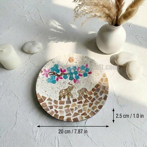 Assiette artisanale en nacre, plat décoratif en coquillage fait main pour les organisateurs de mariages et les détaillants de cadeaux haut de gamme - Product Image 5