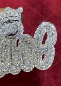 Pendentif Hip Hop Personnalisé en Argent Sterling 925 Plaqué Or 18K avec Lettre Initiale en Moissanite et Nom Gravé - Product Image 3
