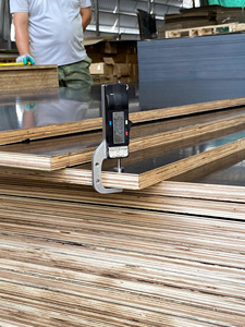 18mm <b>Black</b> Film Faced Plywood Marine Construction Formwork Phenolic Board Wholesale Prices Hardwood Plywood <b>Sheet</b> - Product Image 2