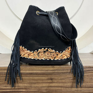 Bolso de Hombro Tipo Cubo de Cuero Gamuzado Hecho a Mano con Costuras Personalizadas OEM, Bolso Cruzado de Cuero Genuino Vintage con una Sola Correa para el Hombro - Product Image 5