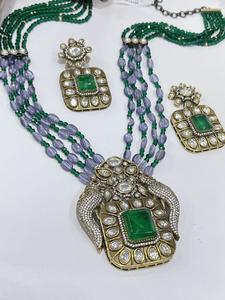 Ensemble collier long et boucles d'oreilles en moissanite plaqué or de qualité supérieure, idéal pour les mariages indiens et les tenues de soirée pour femmes - Product Image 5