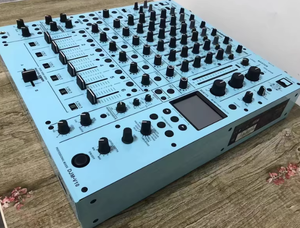 Mezclador de DJ Profesional Pioneer DJM V10 y Transmisor/Receptor de Audio para Bares y Tocadiscos - Product Image 1