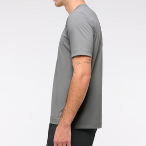 Camiseta Deportiva ZM-1592 para Hombre con Aberturas Laterales, Transpirable, Elástica en 4 Direcciones, Cuello Redondo y Manga Corta para Gimnasio y Running - Product Image 3