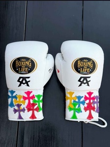 Guantes de Boxeo de Cuero Blanco 'No Boxing No Life' con Diseño de Cruz Colorida y Cierre de Cordones para Entrenamiento de Adultos - Product Image 2