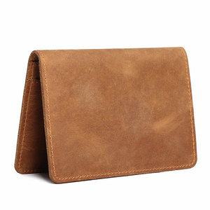 Étui de passeport personnalisé en cuir Crazy Horse doux au toucher, en cuir de vachette, porte-passeport de voyage - Product Image 3