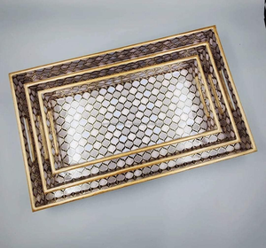 Elegante bandeja para servir de madera pintada para utilidad y tocador para servir frutas - Product Image 1