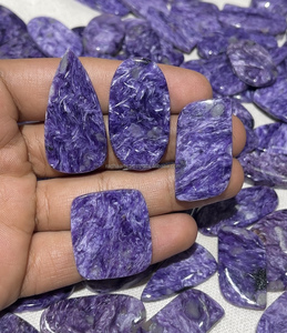 Charoite naturelle de qualité supérieure, cabochon violet, pierres de charoite en vrac de formes variées pour bijoux, bagues et pendentifs. - Product Image 6