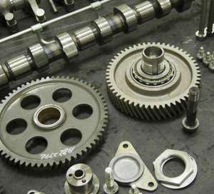 Engranajes rectos de acero industrial y piezas de transmisión mecanizadas con precisión por CNC para árboles de levas - Product Image 1