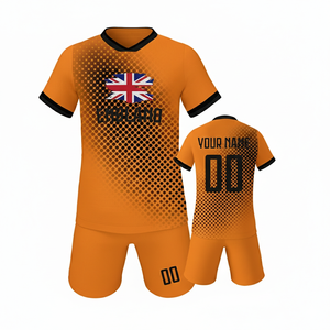 Ensemble de maillots de football personnalisés avec numéro imprimé, maillot et short respirants en mesh, tenue d'entraînement de club sublimée en gros - Product Image 3