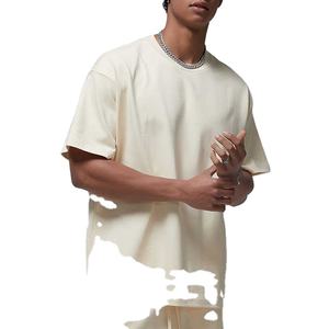 Conjunto de ropa deportiva transpirable con estampado de logotipo personalizado para hombre, Conjunto de camiseta de Color sólido informal de dos piezas de verano para gimnasio - Product Image 4