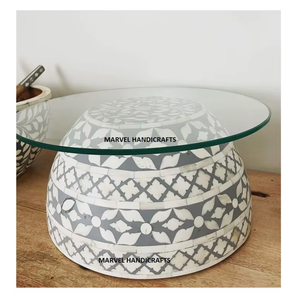 Plateau de service en résine nacre |   Décoration de l'Aïd Ramadan, plateau à chocolat, support à gâteau, cadeau à offrir, artisanat fait main des Émirats arabes unis, vaisselle de table artisanale - Product Image 3