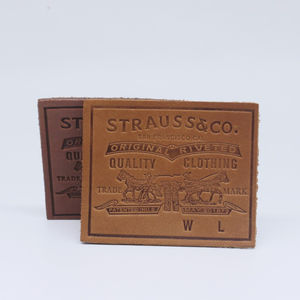 Patch en PU gravé au laser personnalisé |   Étiquette de marque en similicuir pour vêtements de sport et vestes |   Prix d'exportation en gros - Product Image 5