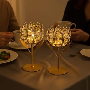 Porte-bougie en cristal doré en forme de tulipe pour la décoration de la maison - Product Image 2