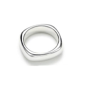 Anneau de serviette carré moderne avec finition polie, accessoire de table unique pour mariage et décoration de repas de luxe. - Product Image 2