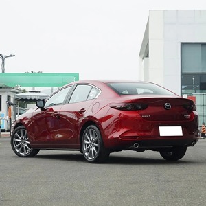 Offre exceptionnelle : Mazda 3 Hatchback d'occasion, véhicule économique en carburant, au design moderne et aux performances fiables pour le marché international - Product Image 1