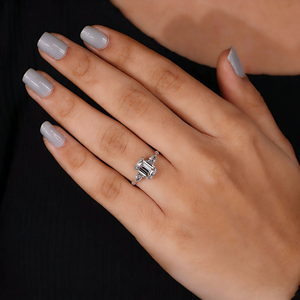 Bague de fiançailles en or 18 carats avec diamant de laboratoire taille émeraude classique certifié IGI, bijoux pour femme pour anniversaire de mariage - Product Image 5