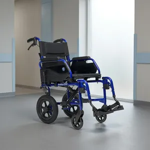 Fauteuil roulant manuel Vermeiren Bobby Transport Action EVO en alliage d'aluminium léger, durable, confortable, pour usage hospitalier, frein en U, bleu - Product Image 1