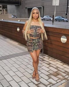 ชุดเซ็ตยีนส์ยืดสไตล์วินเทจล้างสีแบบแอซิดวอชสำหรับผู้หญิง คอลเลคชั่นฤดูใบไม้ผลิ 2026 เสื้อแขนยาวและกางเกงขาสั้นแฟชั่นสองชิ้น สำหรับทุกเพศ - Product Image 1